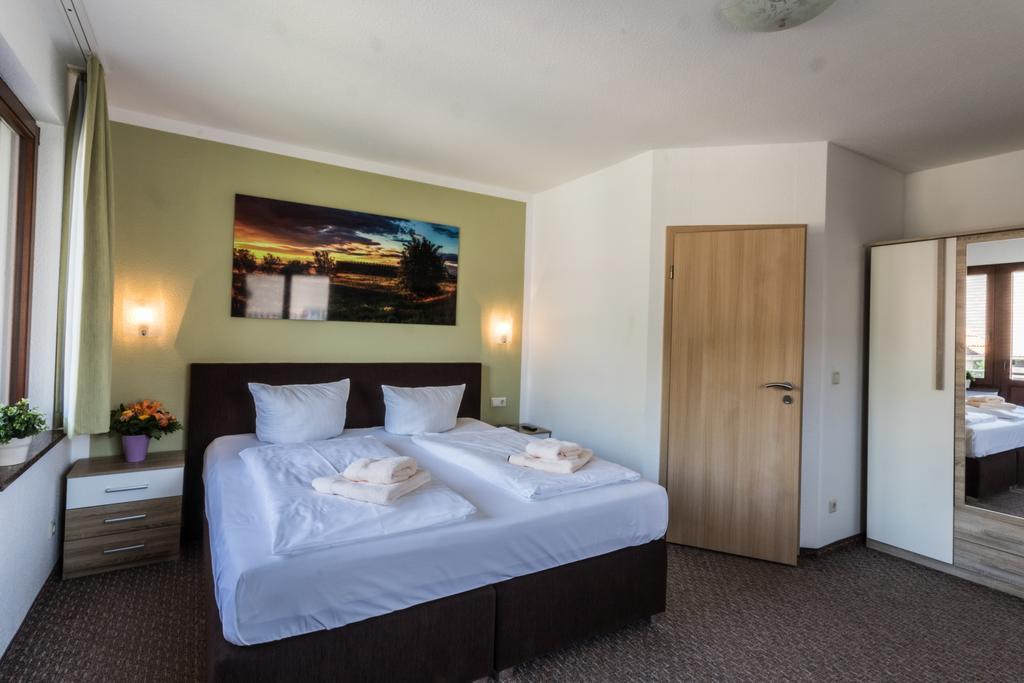 Gasthof Zum Slawen Vetschau Buitenkant foto